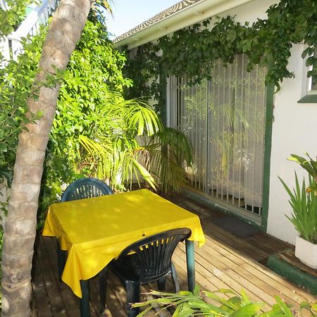 Cape Oasis Guesthouse Bloubergstrand Dış mekan fotoğraf