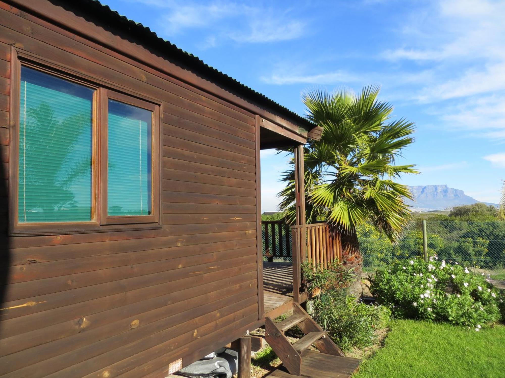 Cape Oasis Guesthouse Bloubergstrand Dış mekan fotoğraf